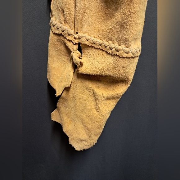Handcrafted Whitetail Buckskin Suit - Picture 16 of 16